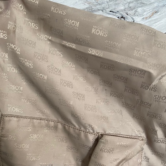 Michael Kors Tan Signature Logo Shoulder Purse - Picture 12 of 14